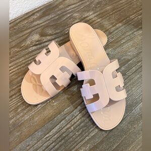 Sam Edelman Cream Pool Sandals with H Cut-Out Design